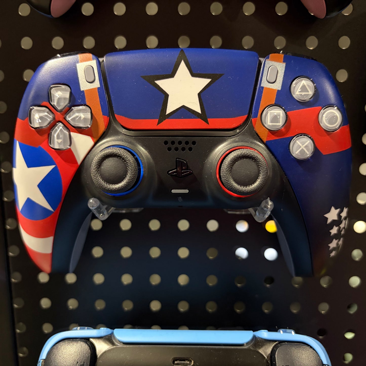 Captain America DualSense